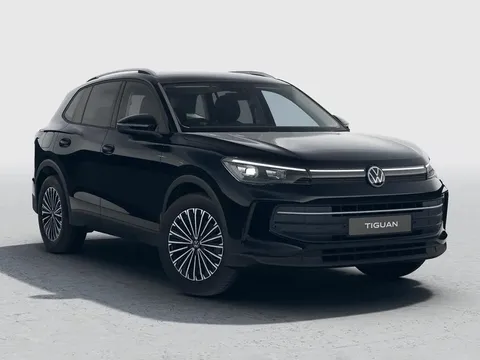  Volkswagen Tiguan 1.5 eTSI MHEV Match DSG Euro 6 (s/s) 5dr Thumbnail #1