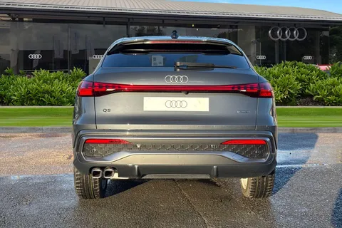  Audi Q5 2.0 TDI S line Sportback S Tronic quattro Euro 6 (s/s) 5dr Thumbnail #4