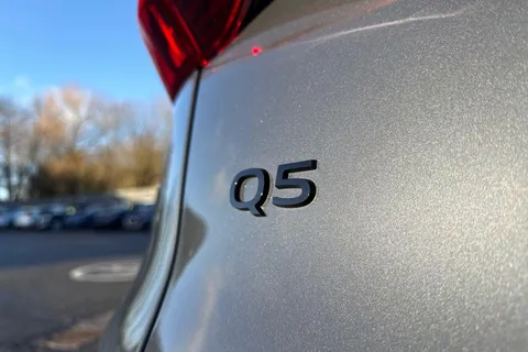  Audi Q5 2.0 TDI S line Sportback S Tronic quattro Euro 6 (s/s) 5dr Thumbnail #33