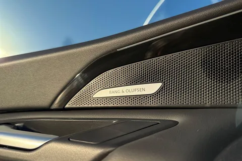  Audi Q5 2.0 TDI S line Sportback S Tronic quattro Euro 6 (s/s) 5dr Thumbnail #42