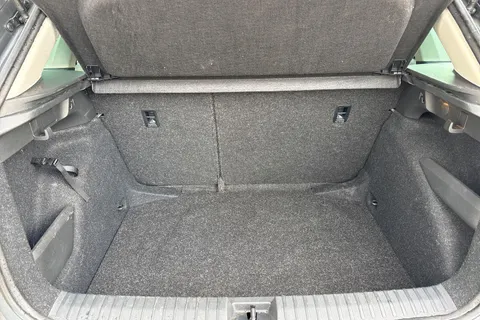 GL23YTZ Škoda Kamiq 1.5 TSI SE L Executive 5dr DSG Thumbnail #9