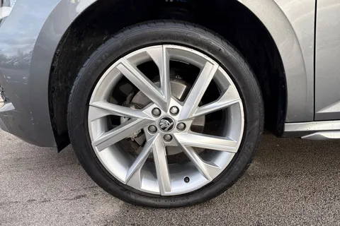 GL23YTZ Škoda Kamiq 1.5 TSI SE L Executive 5dr DSG Thumbnail #22