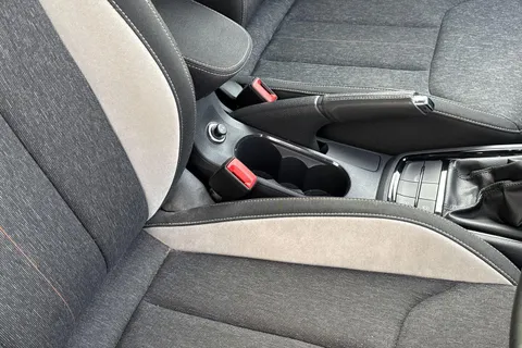 GL23YTZ Škoda Kamiq 1.5 TSI SE L Executive 5dr DSG Thumbnail #38