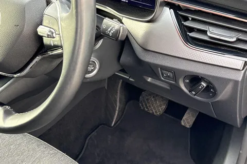 GL23YTZ Škoda Kamiq 1.5 TSI SE L Executive 5dr DSG Thumbnail #39