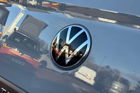 BD75YMG Volkswagen Transporter 2.0 TDI 150 Commerce Pro Van Auto Thumbnail #34