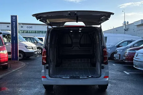 BT75APO Volkswagen Transporter 2.0 TDI 150 Commerce Pro Van Auto Thumbnail #38