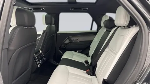 KT74XZS Land Rover Range Rover Sport 3.0 D300 Dynamic SE 5dr Auto Thumbnail #4