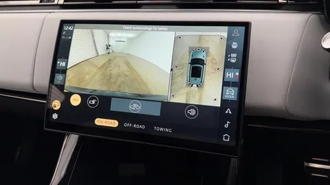 KT74XZS Land Rover Range Rover Sport 3.0 D300 Dynamic SE 5dr Auto Thumbnail #12