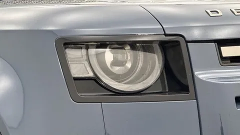 KR74WVV Land Rover Defender 2.0 P300e X-Dynamic HSE 110 5dr Auto Thumbnail #16