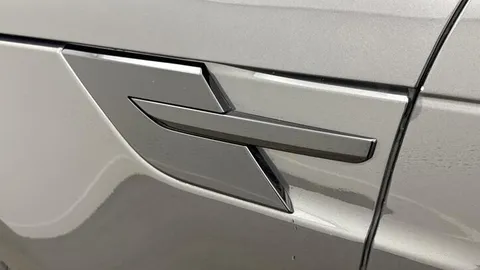 KT74XZS Land Rover Range Rover Sport 3.0 D300 Dynamic SE 5dr Auto Thumbnail #19