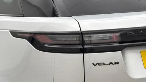 KW24LHD Land Rover Range Rover Velar 2.0 P400e Dynamic HSE 5dr Auto Thumbnail #18
