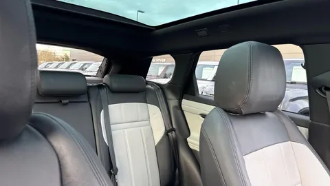 DN22YUR Land Rover Range Rover Evoque 2.0 D200 Evoque Edition 5dr Auto Thumbnail #49