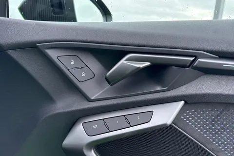  Audi RS 3 RS 3 TFSI Quattro 400 Carbon Black 5dr S Tronic Thumbnail #17