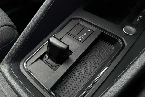 DG74CZK Volkswagen Caddy Maxi 2.0 TDI 122 Life 5dr DSG Thumbnail #19