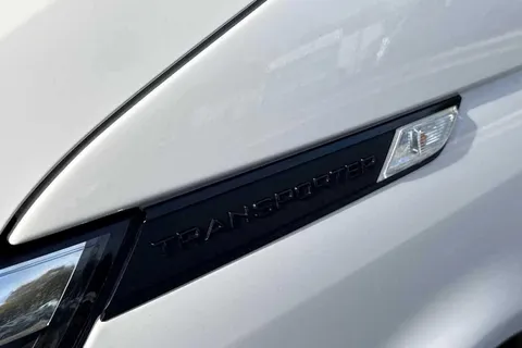 DE74WXM Volkswagen Transporter 2.0 TDI 110 Highline Van Thumbnail #27