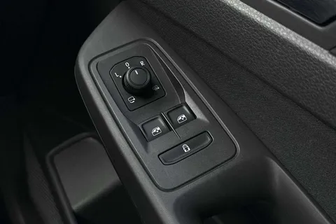 DG74CZK Volkswagen Caddy Maxi 2.0 TDI 122 Life 5dr DSG Thumbnail #36