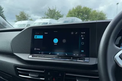 DG74CZK Volkswagen Caddy Maxi 2.0 TDI 122 Life 5dr DSG Thumbnail #54