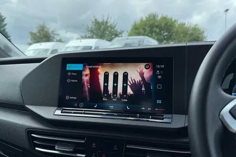 DG74CZK Volkswagen Caddy Maxi 2.0 TDI 122 Life 5dr DSG Thumbnail #55