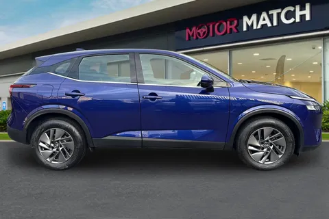 YH72FEK Nissan Qashqai 1.3 DiG-T MH 158 Acenta Premium 5dr Xtronic Thumbnail #3