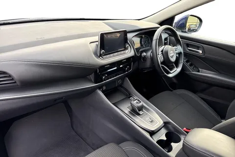 YH72FEK Nissan Qashqai 1.3 DiG-T MH 158 Acenta Premium 5dr Xtronic Thumbnail #8