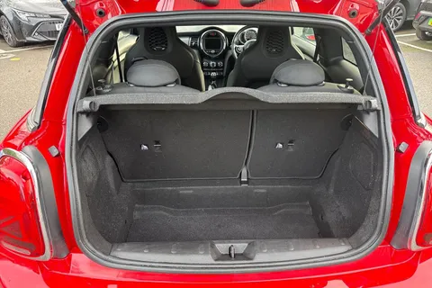 DE68FFA Mini Hatchback 1.5 Cooper II 3dr Thumbnail #9