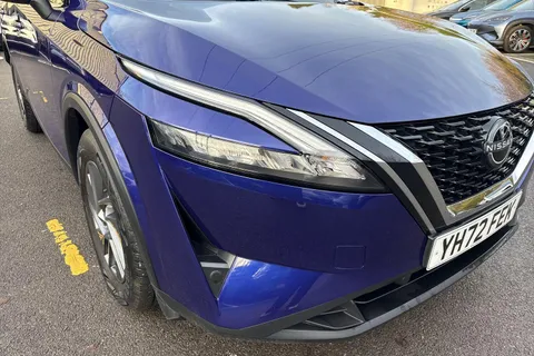 YH72FEK Nissan Qashqai 1.3 DiG-T MH 158 Acenta Premium 5dr Xtronic Thumbnail #16