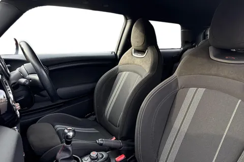 DE68FFA Mini Hatchback 1.5 Cooper II 3dr Thumbnail #10