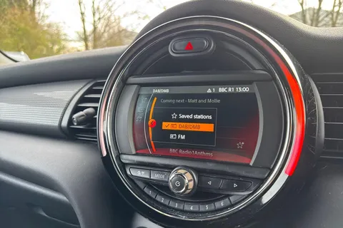 DE68FFA Mini Hatchback 1.5 Cooper II 3dr Thumbnail #11