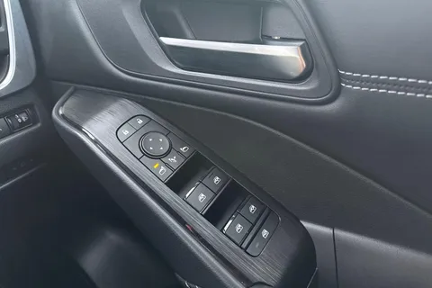 YH72FEK Nissan Qashqai 1.3 DiG-T MH 158 Acenta Premium 5dr Xtronic Thumbnail #17