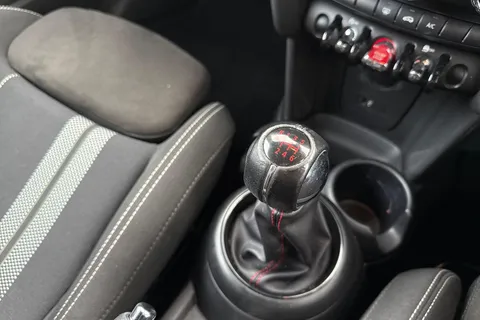 DE68FFA Mini Hatchback 1.5 Cooper II 3dr Thumbnail #19