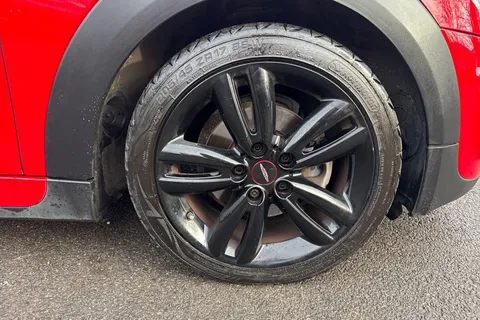 DE68FFA Mini Hatchback 1.5 Cooper II 3dr Thumbnail #21