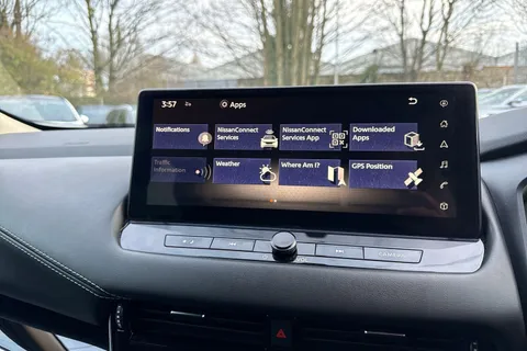 DV72JXR Nissan Qashqai 1.3 DiG-T MH 158 N-Connecta 5dr Xtronic Thumbnail #32