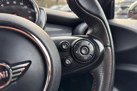 DE68FFA Mini Hatchback 1.5 Cooper II 3dr Thumbnail #33