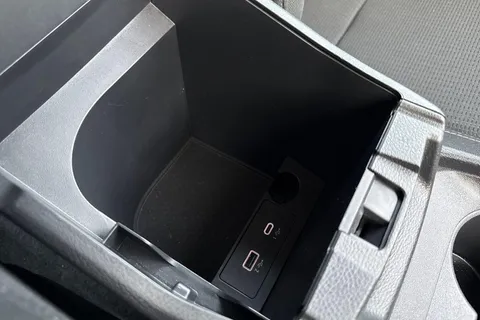 YH72FEK Nissan Qashqai 1.3 DiG-T MH 158 Acenta Premium 5dr Xtronic Thumbnail #43