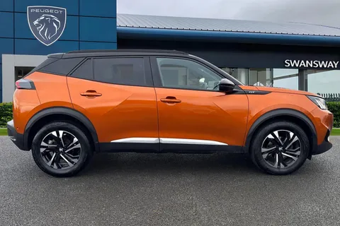 DE22ENL PEUGEOT 2008 1.2 PureTech 130 GT 5dr Thumbnail #3