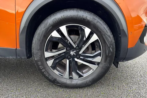 DE22ENL PEUGEOT 2008 1.2 PureTech 130 GT 5dr Thumbnail #6