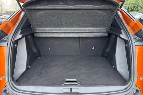 DE22ENL PEUGEOT 2008 1.2 PureTech 130 GT 5dr Thumbnail #9