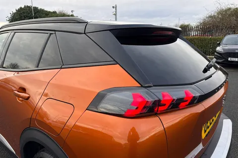 DE22ENL PEUGEOT 2008 1.2 PureTech 130 GT 5dr Thumbnail #30