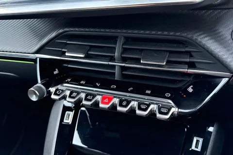 DE22ENL PEUGEOT 2008 1.2 PureTech 130 GT 5dr Thumbnail #53