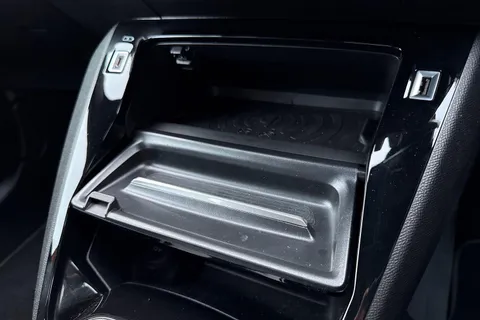 DE22ENL PEUGEOT 2008 1.2 PureTech 130 GT 5dr Thumbnail #56