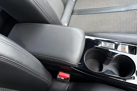 DE22ENL PEUGEOT 2008 1.2 PureTech 130 GT 5dr Thumbnail #58