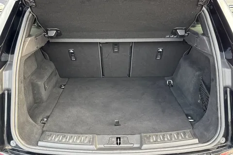 11 of 51 for Land Rover Range Rover Evoque 2.0 D200 Evoque Edition 5dr