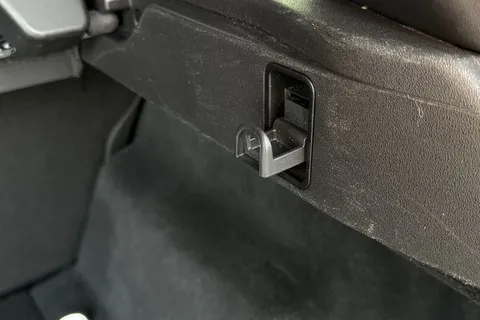 28 of 51 for Land Rover Range Rover Evoque 2.0 D200 Evoque Edition 5dr