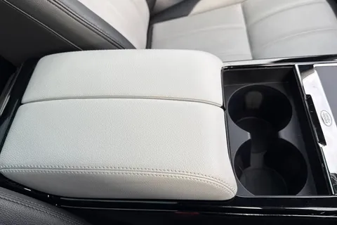 48 of 51 for Land Rover Range Rover Evoque 2.0 D200 Evoque Edition 5dr