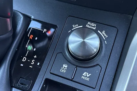 MK70RVN Lexus Nx 300h 2.5 5dr CVT [8" Nav] Thumbnail #51