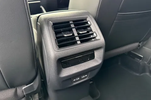  Volkswagen Tayron 2.0 TDI R-Line DSG Euro 6 (s/s) 5dr Thumbnail #37