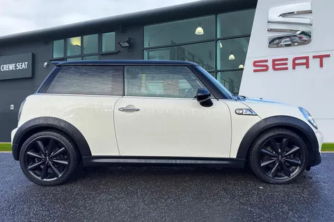 YK62VFD Mini Hatch 2.0 Cooper SD Euro 5 (s/s) 3dr Thumbnail #4