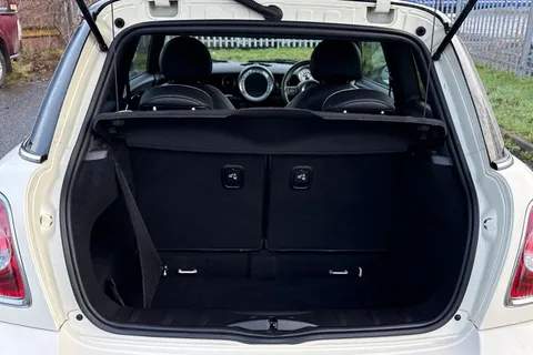 YK62VFD Mini Hatch 2.0 Cooper SD Euro 5 (s/s) 3dr Thumbnail #7