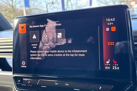 KS23VTK Volkswagen ID. Buzz 150kW Life Pro 77kWh 5dr Auto | Rear Camera | Heated Seats Thumbnail #30