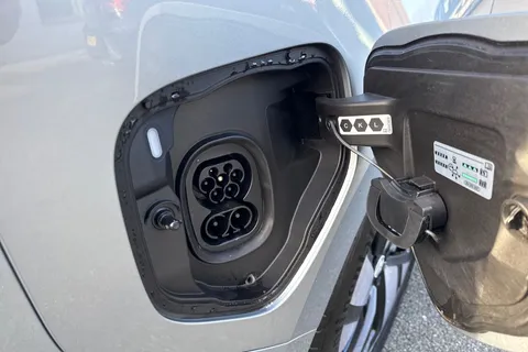 KS23VTK Volkswagen ID. Buzz 150kW Life Pro 77kWh 5dr Auto | Rear Camera | Heated Seats Thumbnail #39